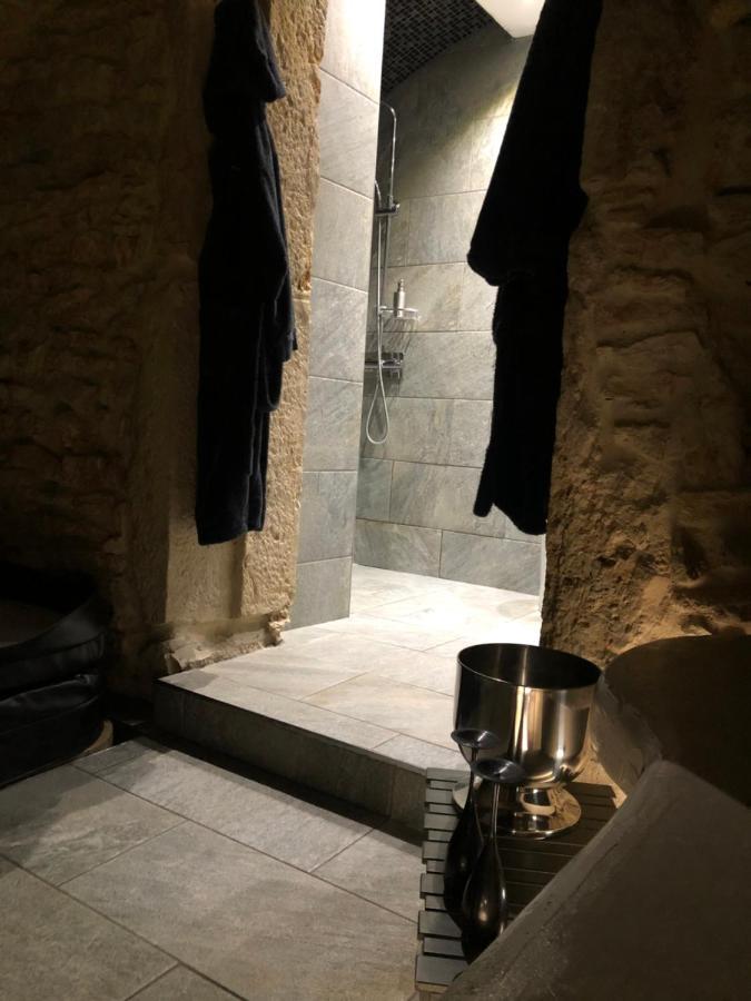 Jaccuzi & Spa Des Caves Stanislas น็องซี ภายนอก รูปภาพ
